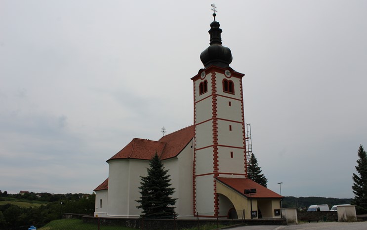 Blagoslov novouređenog pastoralnog centra u Župi sv. Petra i Pavla u Kašini